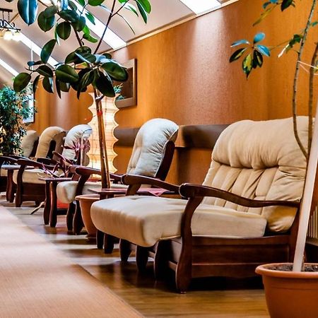 Valea Regilor Reghin Hotell Eksteriør bilde